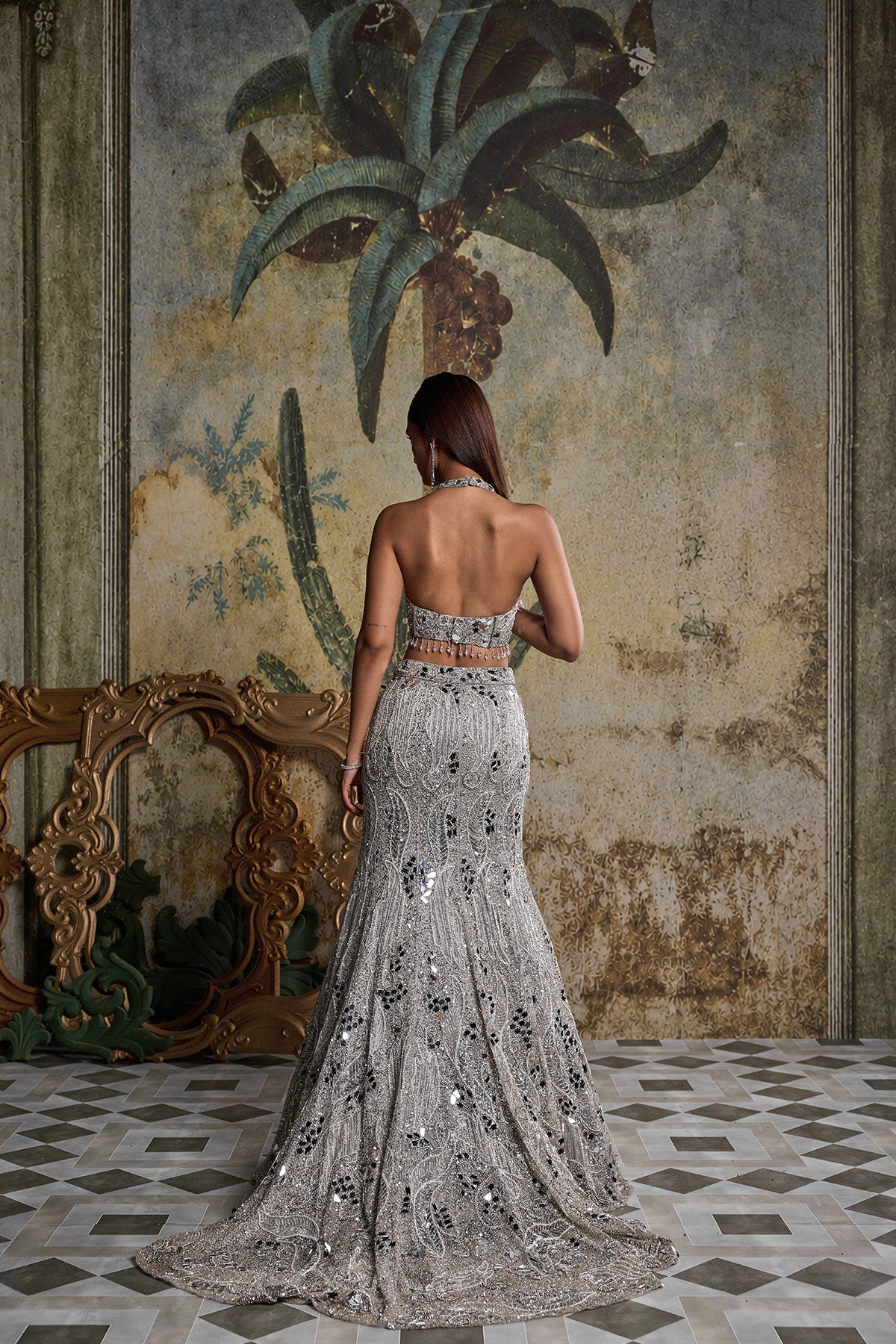 SILVER MIRROR EMBELLISHED TRAIL MERMAID SKIRT SET