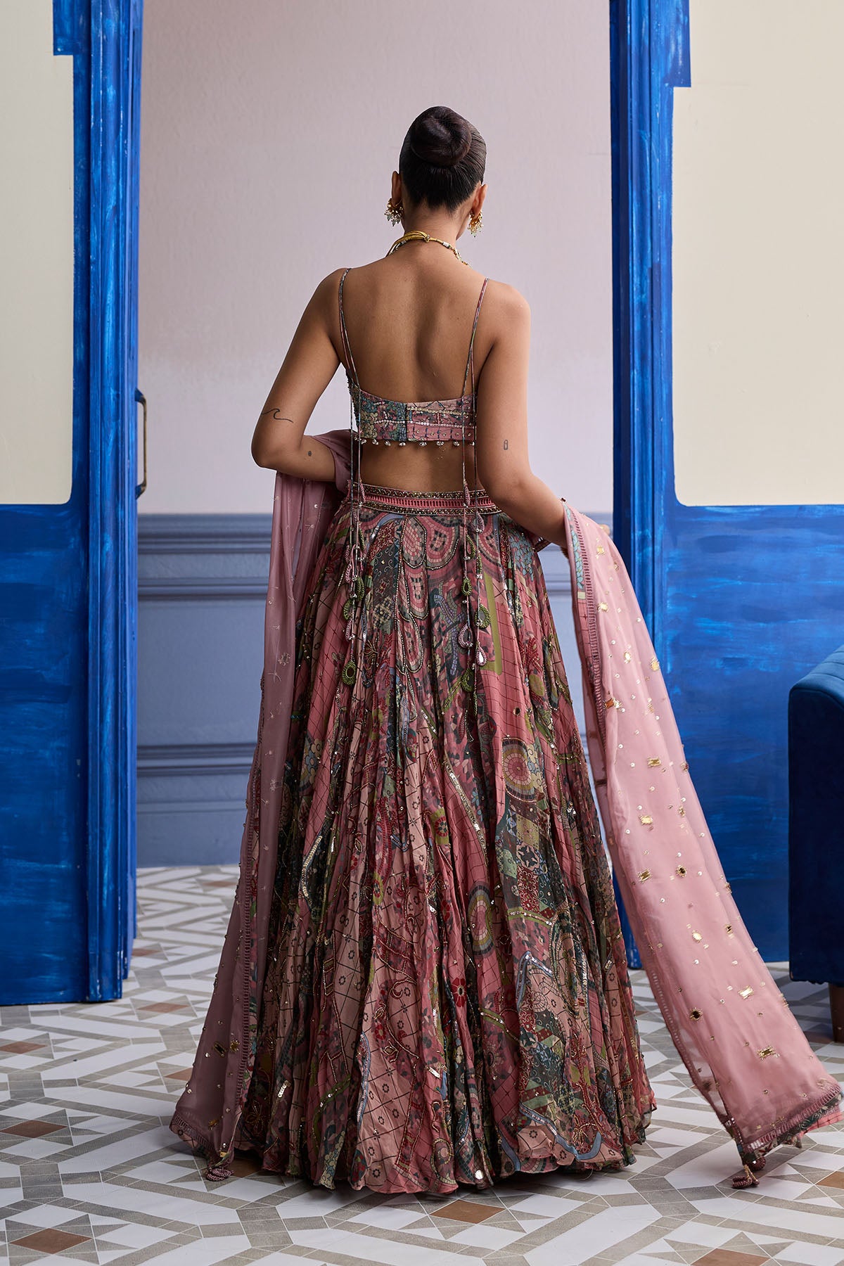 DUSK PINK HIGHLIGHTED BLOUSE WITH LEHENGA & EMBROIDERED DUPATTA SET