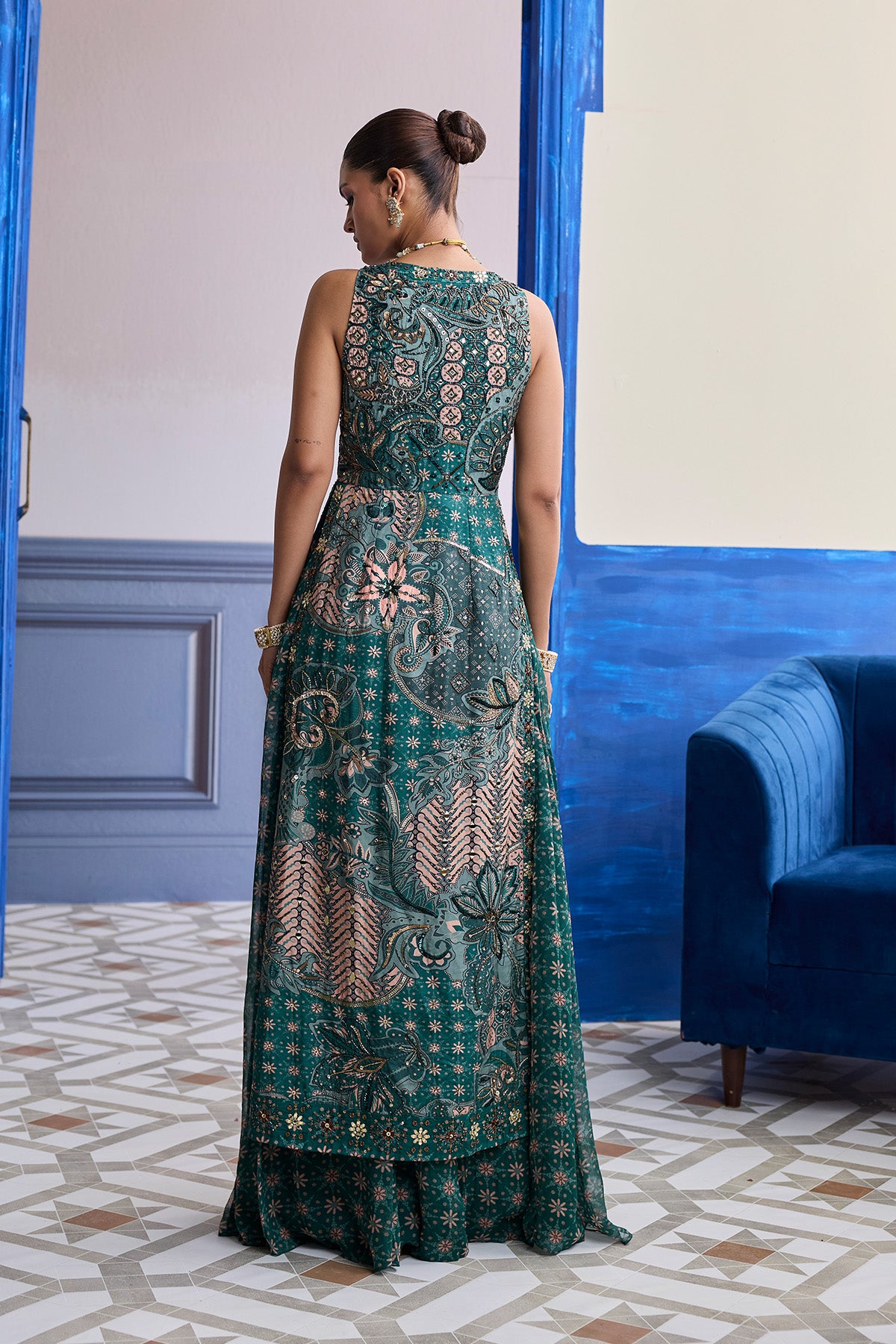 TEAL FLORAL V-NECK STRUCTURED KURTI WITH FLARED PANTS SET