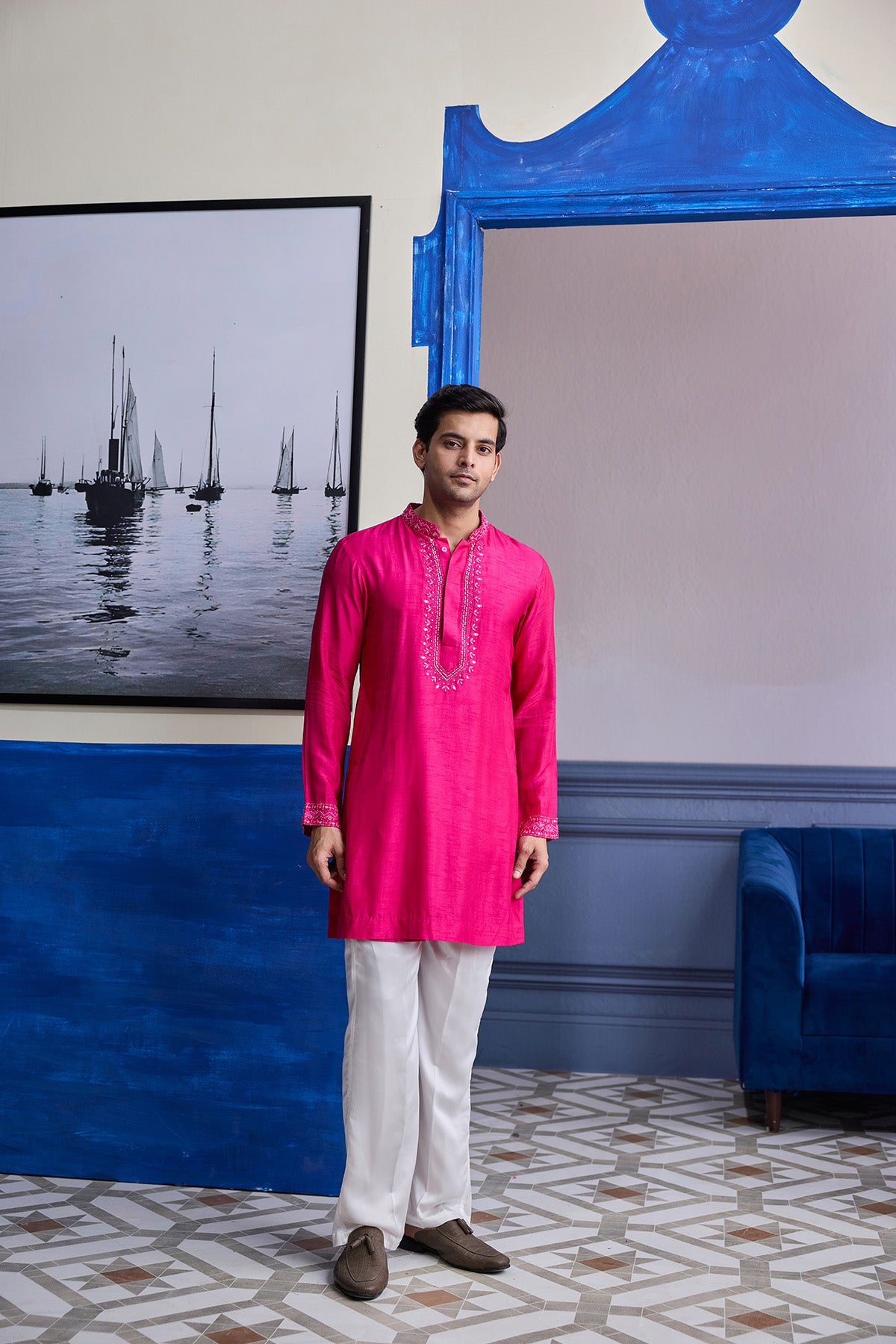 FUSCHIA PINK MIRROR EMBROIDERED & THREAD WORK KURTA WITH PANTS