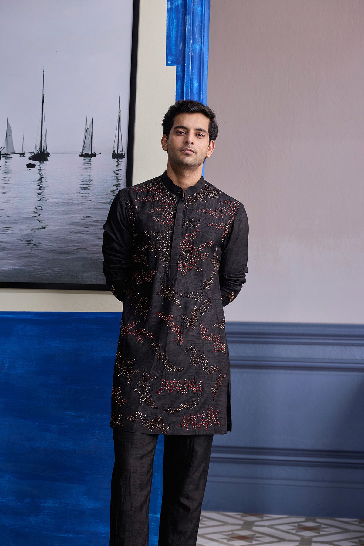 BLACK ABSTRACT EMBROIDERED KURTA WITH PANTS
