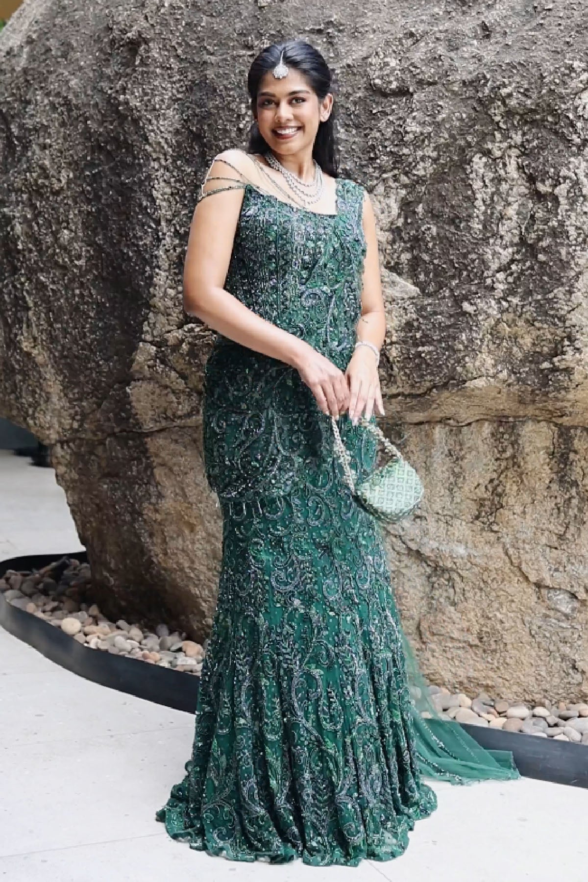 DIVYA BHOPANA IN BOTTLE GREEN EMBELLISHED CORSET SAREE SET