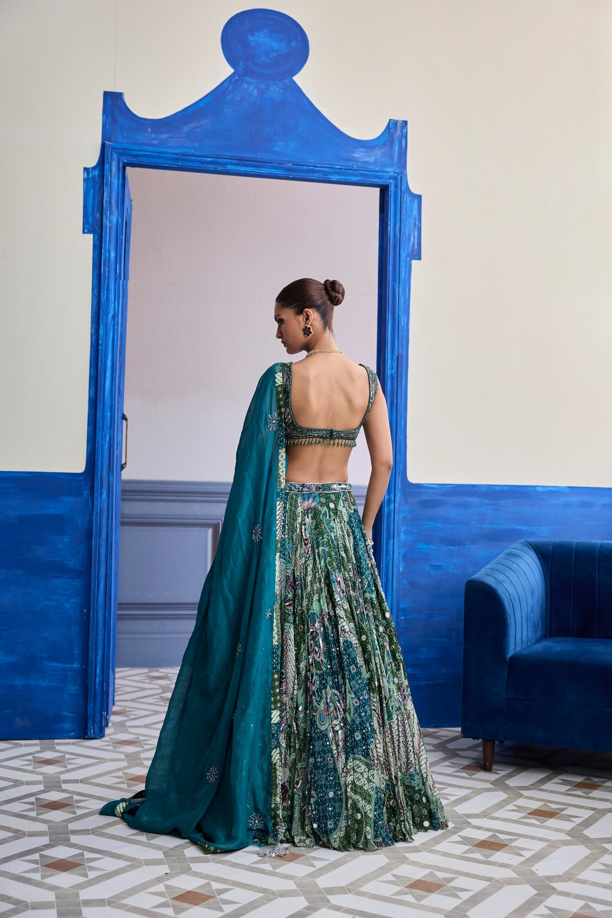 GREEN WAVE EMBROIDERED BLOUSE WITH PRINT HIGHLIGHTS & SOLID DUPATTA SET