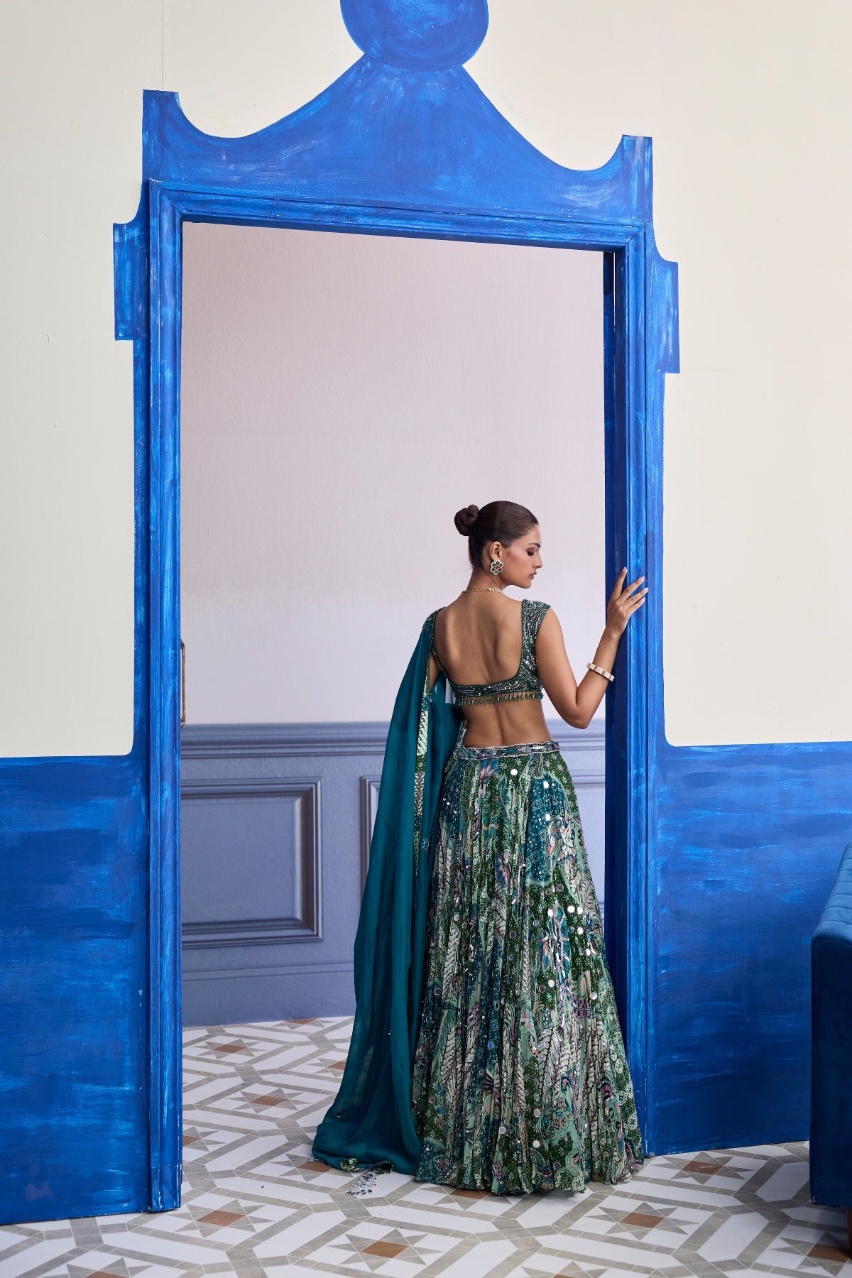 GREEN WAVE EMBROIDERED BLOUSE WITH PRINT HIGHLIGHTS & SOLID DUPATTA SET