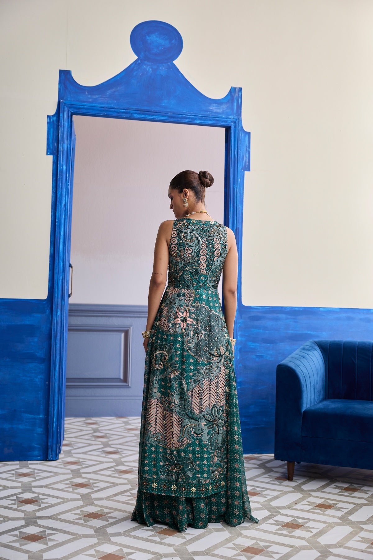 TEAL FLORAL V-NECK STRUCTURED KURTI WITH FLARED PANTS SET