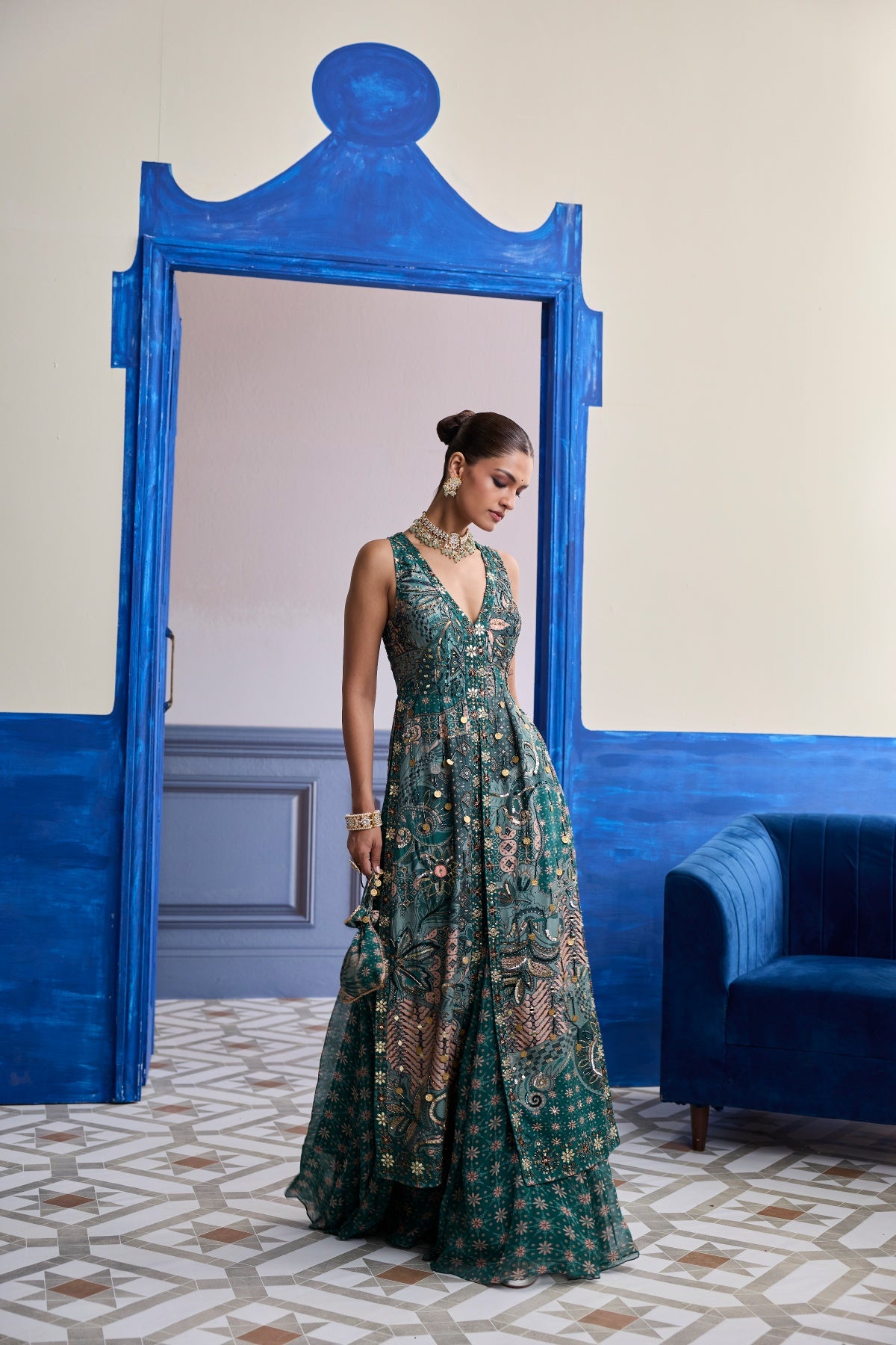 TEAL FLORAL V-NECK STRUCTURED KURTI WITH FLARED PANTS SET