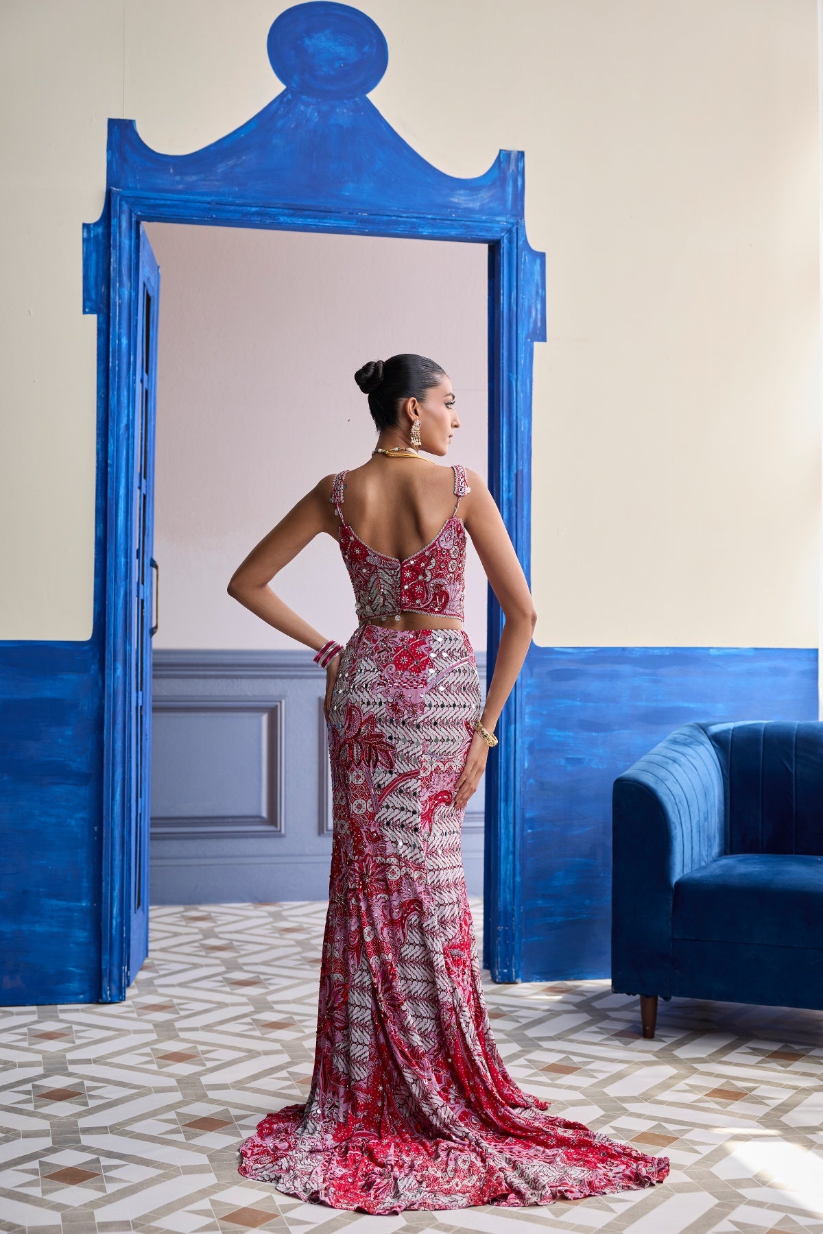 RED FLORAL CORSET WITH HIGHLIGHTED MERMAID SKIRT SET