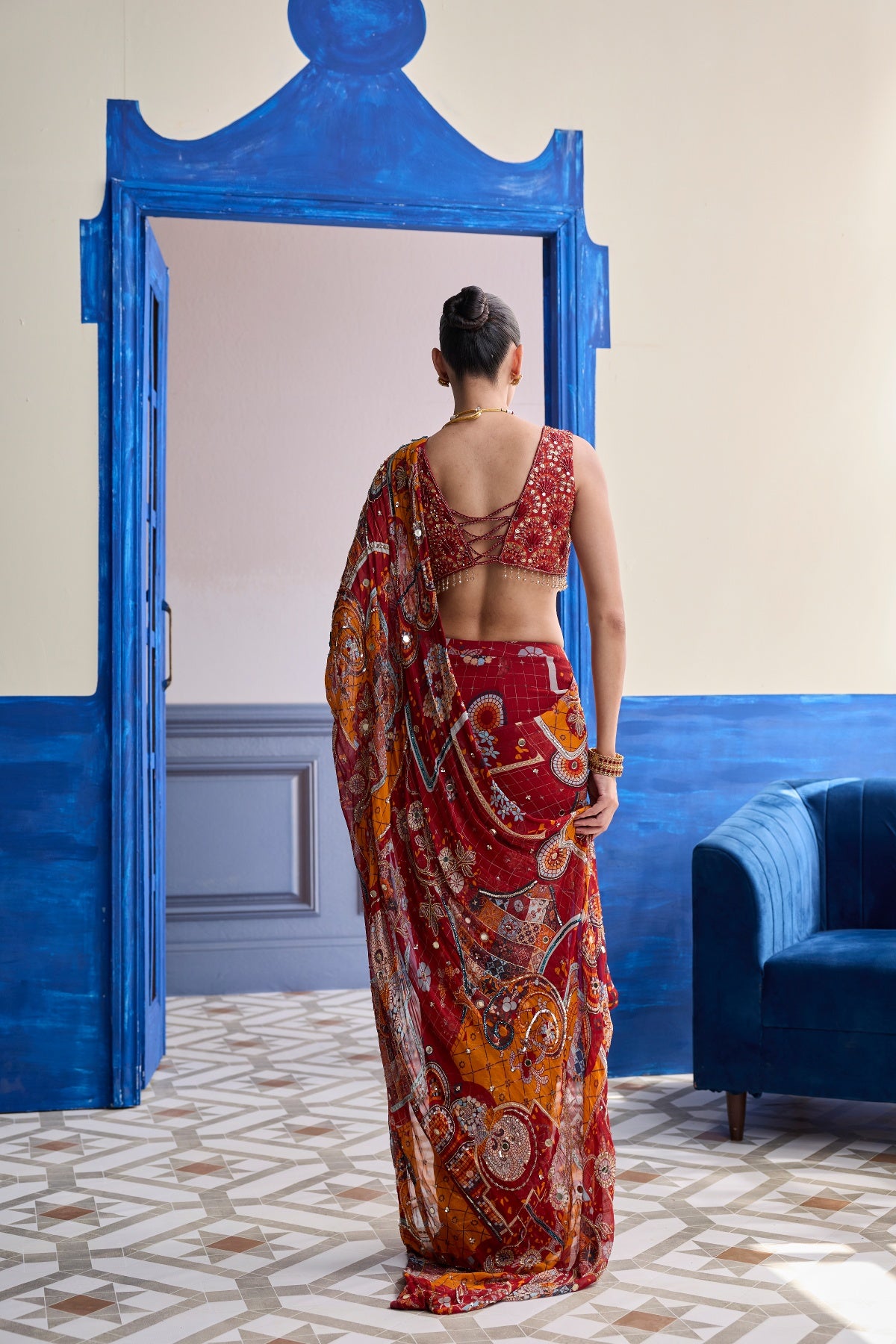 RUST MOSAIC HIGHLIGHTED BLOUSE WITH CLASSIC SKIRT SAREE SET