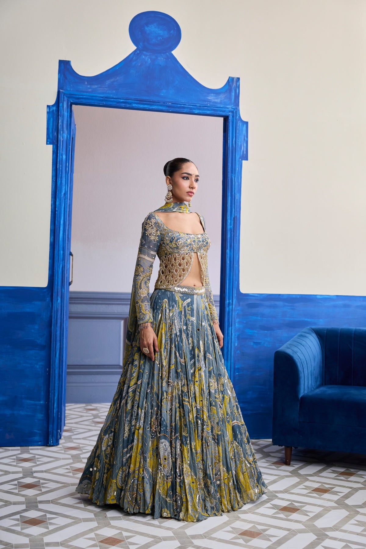 GREY MOSAIC SCALLOP CUTWORK BLOUSE WITH HIGHLIGHTED LEHENGA & TASSEL DUPATTA SET