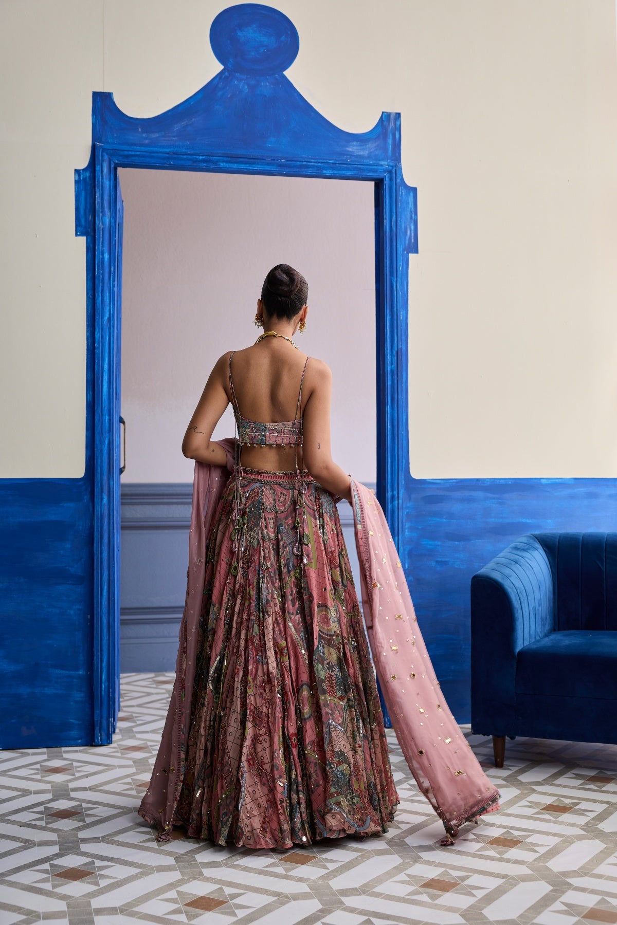 DUSK PINK HIGHLIGHTED BLOUSE WITH LEHENGA & EMBROIDERED DUPATTA SET